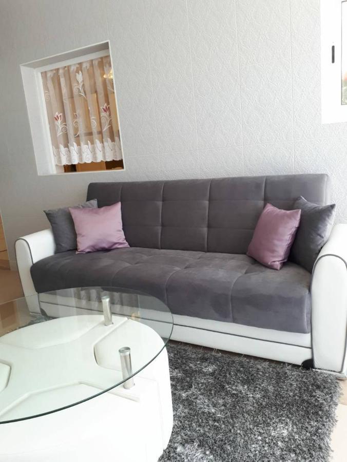מאקרסקה Apartment Eva מראה חיצוני תמונה